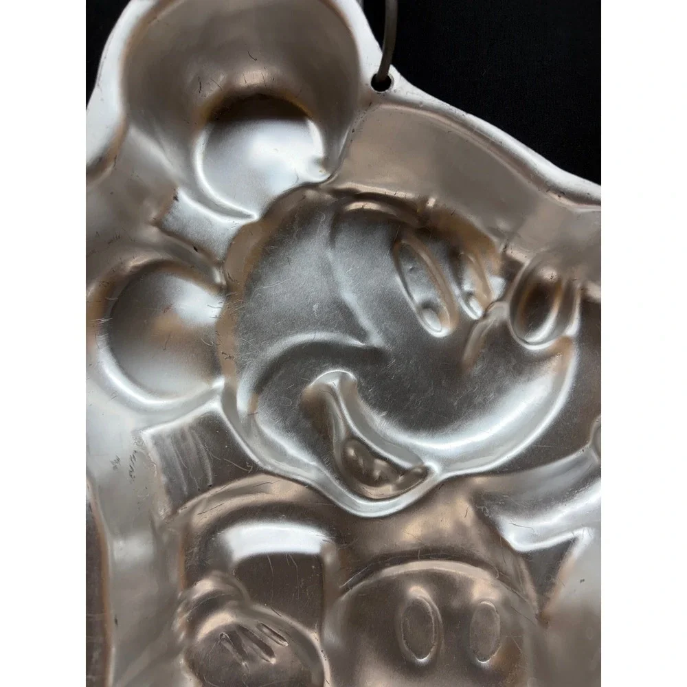 Wilton Mickey Mouse Full Body Cake Pan 1995 Vtg Disney Aluminum Mold 2105-3601